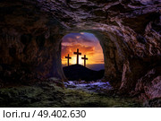 Jesus resurrection sepulcher grave cross crucifixion concept photo mount. Стоковое фото, агентство Ingram Publishing / Фотобанк Лори