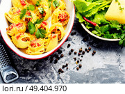 Mediterranean stuffed pasta shells with meat.Stuffed ricotta cheese shells.Food concept. Pasta stuffed with meat. Стоковое фото, агентство Ingram Publishing / Фотобанк Лори