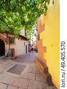 Poble Espanyol, traditional architecture site in Barcelona, Spain. Poble Espanyol, Barcelona. Стоковое фото, агентство Ingram Publishing / Фотобанк Лори