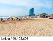Mediterranean sea and Barcelonetta beach at summer, Barcelona. Barcelonetta beach, Barcelona. Стоковое фото, агентство Ingram Publishing / Фотобанк Лори
