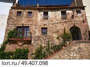 Arcos de las Salinas village in Valencia province of Spain. Стоковое фото, агентство Ingram Publishing / Фотобанк Лори