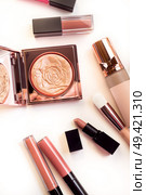 Set of luxury beautiful cosmetics for fashion make up  on white  background. Стоковое фото, агентство Ingram Publishing / Фотобанк Лори