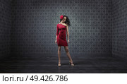 Porrait of a pretty, slim latin female dancer. Стоковое фото, агентство Ingram Publishing / Фотобанк Лори