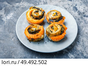 Salmon and pike perch fish roses.Banquet fish dish. Grilled fish dish. Стоковое фото, агентство Ingram Publishing / Фотобанк Лори