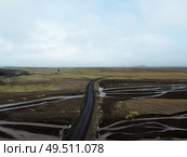 Icelandic roads with small river delta. Стоковое фото, агентство Ingram Publishing / Фотобанк Лори