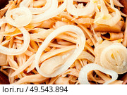 Native American salad of Jerusalem artichoke, horseradish and onion, vegetarian food.. Diet vegetarian salad. Стоковое фото, агентство Ingram Publishing / Фотобанк Лори
