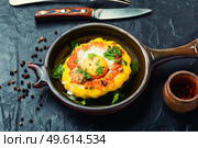 Squash stuffed with couscous and mushrooms. Baked patisson with shakshuka.Patty pan squash. Baked stuffed squash or patisson. Стоковое фото, агентство Ingram Publishing / Фотобанк Лори