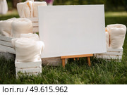 white plush blankets in wooden boxes for event invitees. Стоковое фото, агентство Ingram Publishing / Фотобанк Лори