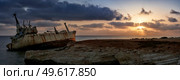 Panoramic photograph of the Edro Shipwreck in the Mediterranean sea, Coral Bay, Cyprus at sunset. Стоковое фото, агентство Ingram Publishing / Фотобанк Лори