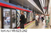 The metro train arrives at Pechatniki BKL station. Russia. Moscow. 12.06.25. Редакционное видео, видеограф Ярославский Максим / Фотобанк Лори