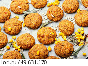 Vegetable balls. Delicious vegetable meatballs. Vegedelki from beans, corn, cabbage, rice and sunflower seeds.. Lean vegetable balls, close up. Стоковое фото, агентство Ingram Publishing / Фотобанк Лори