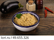 Eggplant dip - Mutabal with tahini paste. Стоковое фото, фотограф Андрей Старостин / Фотобанк Лори