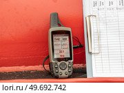 GPS трекер навигатор и журнал наведения на научном судне. Стоковое фото, фотограф Юрий Шурчков / Фотобанк Лори