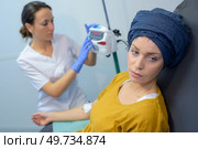 a woman stressed with sickness. Стоковое фото, агентство Ingram Publishing / Фотобанк Лори