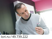 electronic cigarette seller. Стоковое фото, агентство Ingram Publishing / Фотобанк Лори