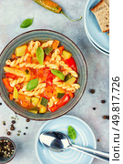 Thick and rich minestrone soup made from vegetables and pasta.. soup with macaroni, Minestrone. Стоковое фото, агентство Ingram Publishing / Фотобанк Лори