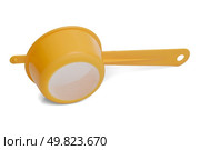 Yellow plastic colander on white background. Стоковое фото, агентство Ingram Publishing / Фотобанк Лори