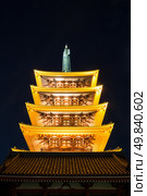 Pagoda at asakusa Sensoji temple in Tokyo Japan. Стоковое фото, агентство Ingram Publishing / Фотобанк Лори