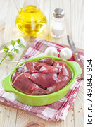 Raw liver. Стоковое фото, агентство Ingram Publishing / Фотобанк Лори