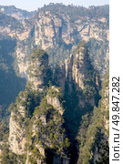 Zhangjiajie National forest park at Wulingyuan Hunan China. Стоковое фото, агентство Ingram Publishing / Фотобанк Лори