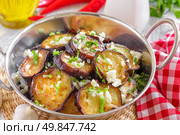 Fried eggplant with garlic. Стоковое фото, агентство Ingram Publishing / Фотобанк Лори