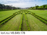Lisbon viewed from Eduardo VII Park, main garden, Tagus river on the horizon. Стоковое фото, агентство Ingram Publishing / Фотобанк Лори