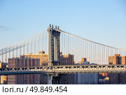 Manhattan Bridge with New York City Skyline. Стоковое фото, агентство Ingram Publishing / Фотобанк Лори