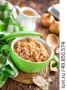 Braised cabbage with meat. Стоковое фото, агентство Ingram Publishing / Фотобанк Лори