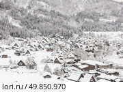 Aerial Shirakawago winter Snow Gifu Chubu Japan. Стоковое фото, агентство Ingram Publishing / Фотобанк Лори
