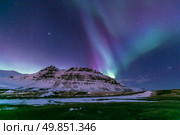 The Heart Northern Light Aurora borealis at Kirkjufell Iceland. Стоковое фото, агентство Ingram Publishing / Фотобанк Лори