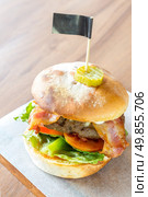 Angus beef Cheese hamburger with french fries. Стоковое фото, агентство Ingram Publishing / Фотобанк Лори