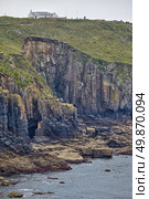 Steep cliffs of Land's End coastline. Penwith peninsula. Cornwall. England. Great Britain (2009 год). Стоковое фото, фотограф Сергей Пристяжнюк (Serg Zastavkin) / Фотобанк Лори