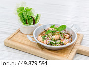 Thai Style Spicy Salmon salad with fresh vegetable. Стоковое фото, агентство Ingram Publishing / Фотобанк Лори