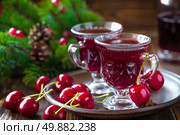 christmas wine. Стоковое фото, агентство Ingram Publishing / Фотобанк Лори