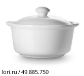 Small ceramic tureen isolated on a white background. Стоковое фото, агентство Ingram Publishing / Фотобанк Лори
