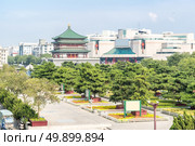 Xian bell tower (chonglou) in Xian ancient city of China. Стоковое фото, агентство Ingram Publishing / Фотобанк Лори