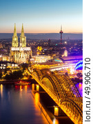 Cologne Cathedral aerial view, Cologne, Germany. Стоковое фото, агентство Ingram Publishing / Фотобанк Лори