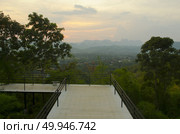 Beautiful mountain sunset scenery. Стоковое фото, агентство Ingram Publishing / Фотобанк Лори
