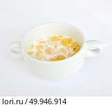 Cornflakes in milk. Стоковое фото, агентство Ingram Publishing / Фотобанк Лори