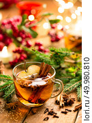 Mulled cider with cinnamon, cloves and anise. Traditional Christmas drink. Стоковое фото, агентство Ingram Publishing / Фотобанк Лори