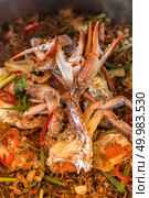 Hot Steamed Crabs with vermicelli. Стоковое фото, агентство Ingram Publishing / Фотобанк Лори