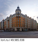 Жилой дом, 2005. Санкт-Петербург, Херсонская улица, дом 25 (Исполкомская улица, дом 10А) Стоковое фото, фотограф Александр Селезнев / Фотобанк Лори