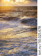 Sea waves on sunset. Nature composition. Стоковое фото, агентство Ingram Publishing / Фотобанк Лори