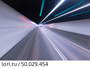 Riding speed bus blurred background in tunnel in hong kong. Стоковое фото, агентство Ingram Publishing / Фотобанк Лори