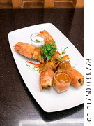 Fried Tiger River Prawn with Red Curry Paste Chu Chee Kung. Стоковое фото, агентство Ingram Publishing / Фотобанк Лори