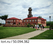 Остров-град Свияжск - здание пожарного обоза. Редакционное фото, фотограф Максим Гулячик / Фотобанк Лори