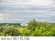 Видовая точка на Смоленский собор в Выездном. Редакционное фото, фотограф Илья Старков / Фотобанк Лори