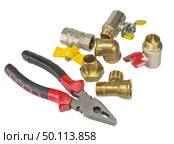 Разводной ключ, краны и фитинги на белом фоне. Diverter wrench, faucets and fittings on white background. Стоковое фото, фотограф Татьяна Д / Фотобанк Лори