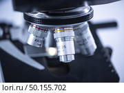 Microscopes for researchers in medical laboratories. Стоковое фото, агентство Ingram Publishing / Фотобанк Лори