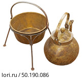 Старый латунный чайник на белом фоне. Old brass kettle on white background. Стоковое фото, фотограф Татьяна Д / Фотобанк Лори